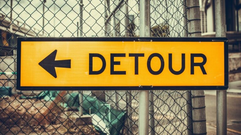 8 Mistakes to Avoid When Starting to Sell Courses