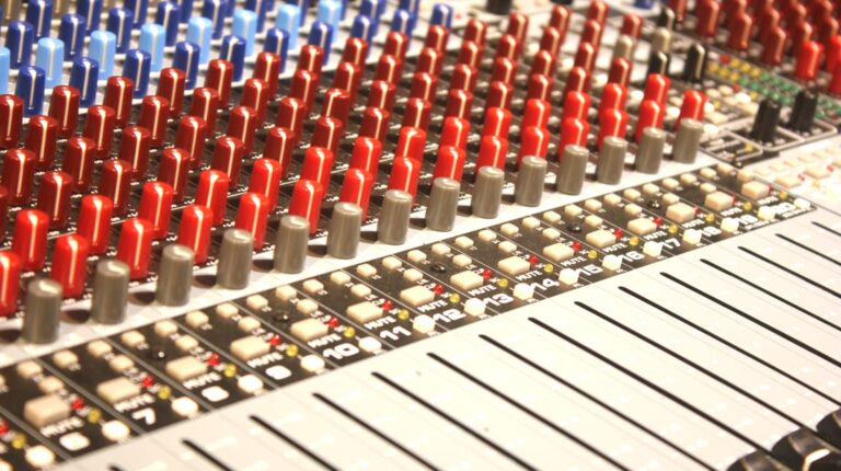 Creating a Multichannel Strategy for Your Course